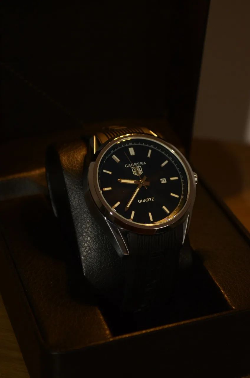 TAG HEUER CARRERA