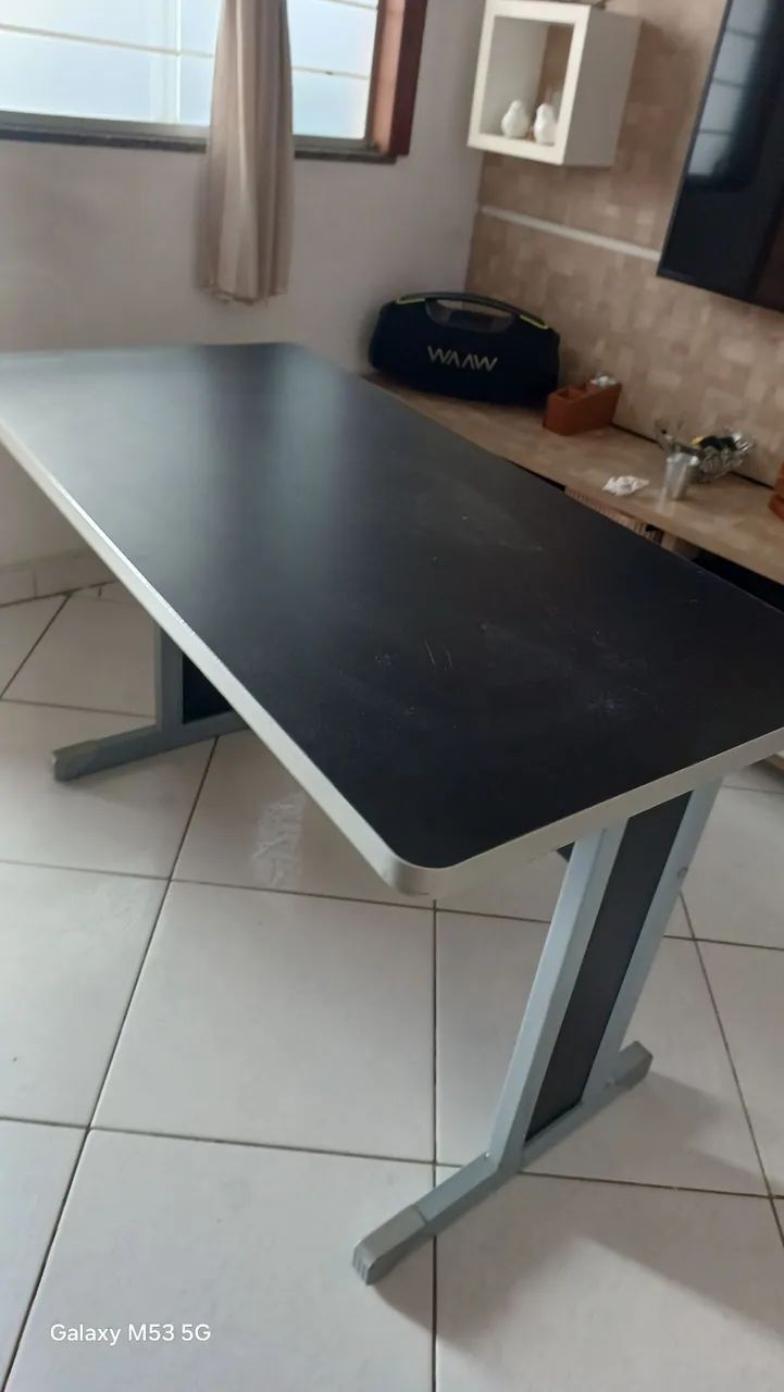 Vendo  escrivaninha 