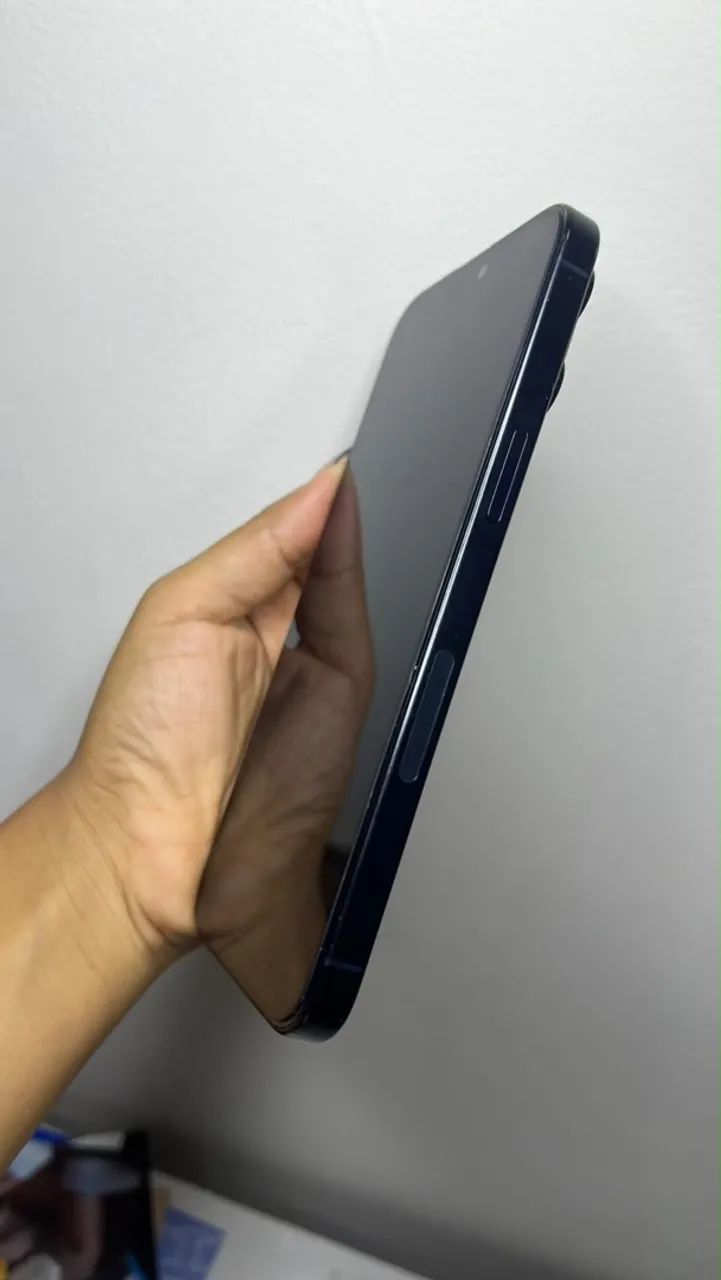 iPhone 15 pro Max 256 - Foto 3