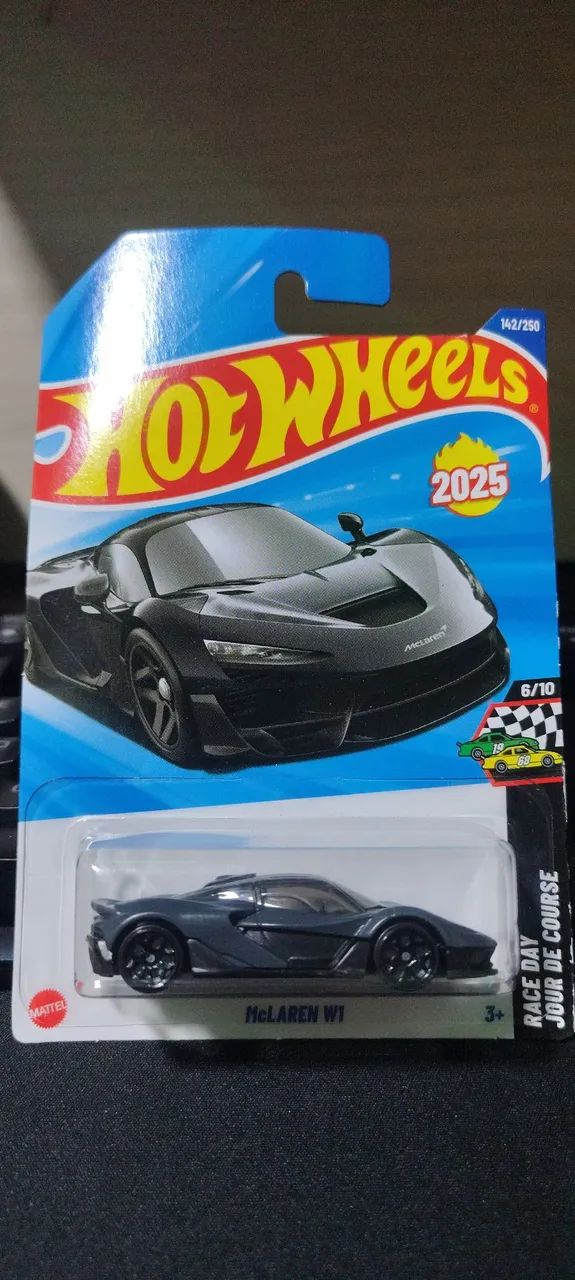 Carrinho Hotwheels McLaren W1 Preta - Foto 3