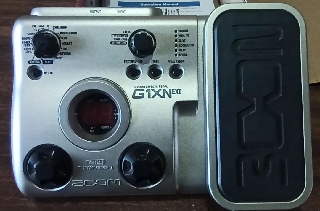 ZOOM G1XNext (com fonte original) 