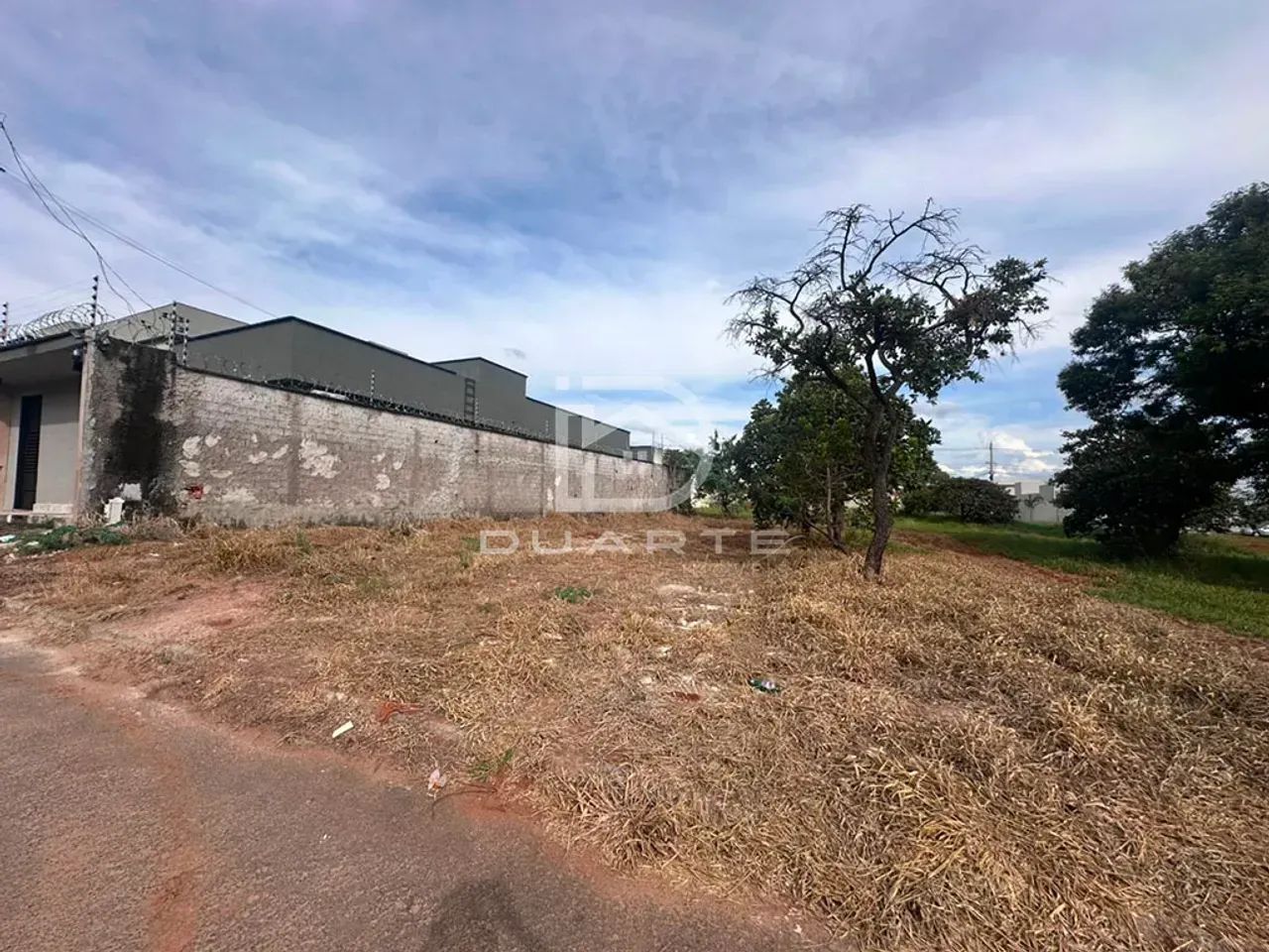 Lote em bairro Anápolis City