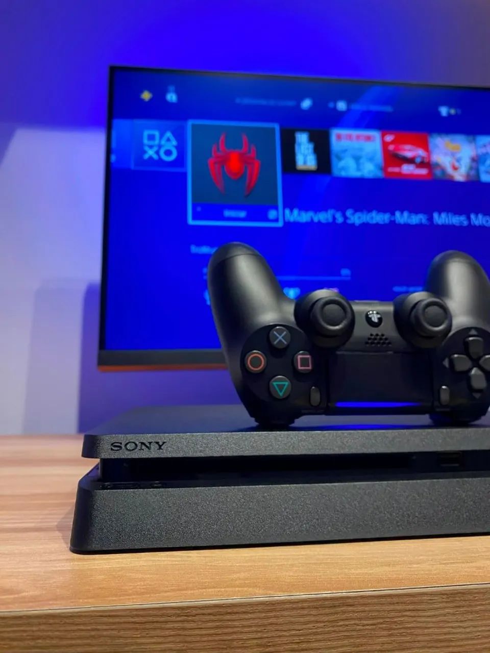 Ps4 slim 
