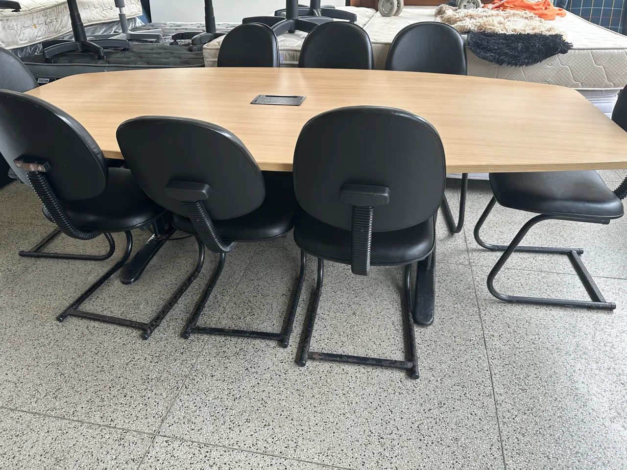 Mesa de reuniões com 8 cadeiras  - Foto 5