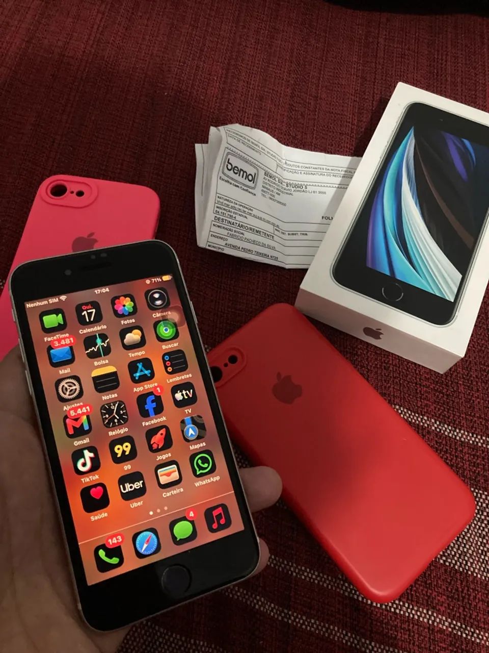 Vendo IPhone SE segunda geração  - Foto 2
