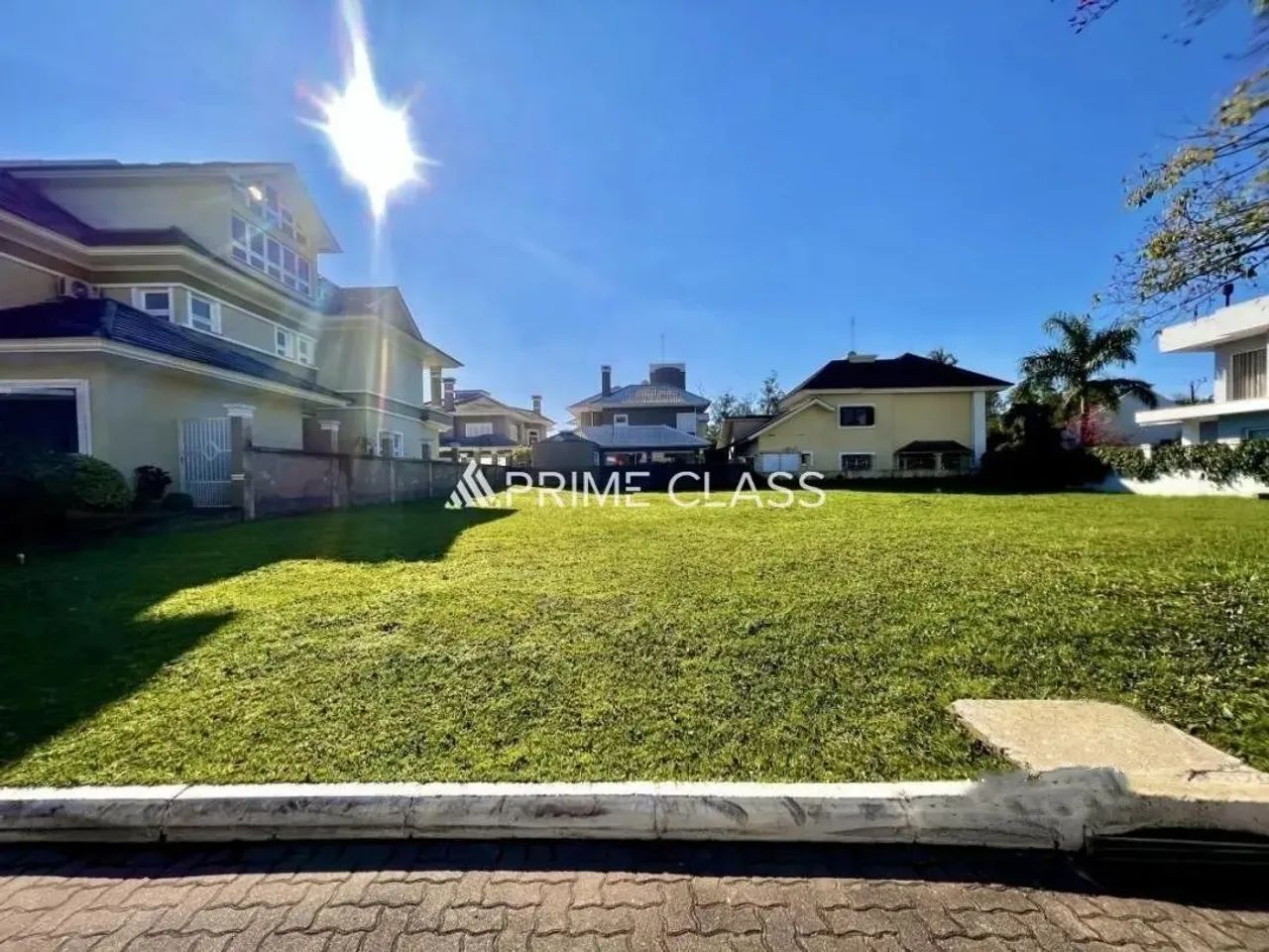 Lote em Condomínio Residencial