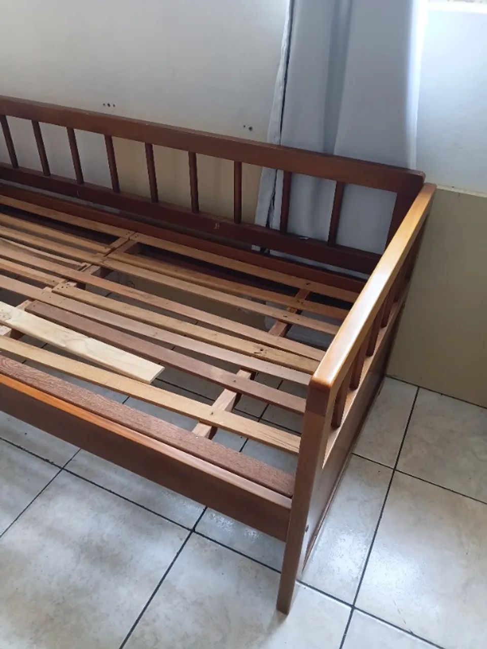 Cama de solteiro madeira maciça  - Foto 2
