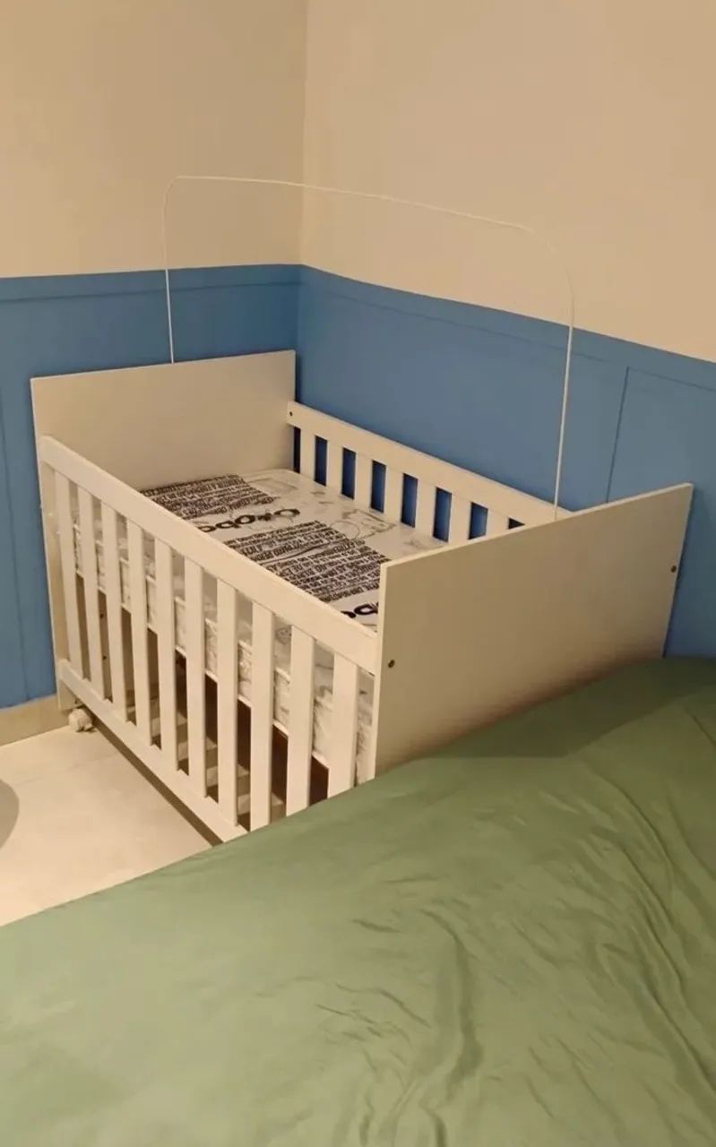 Berço com colchão 