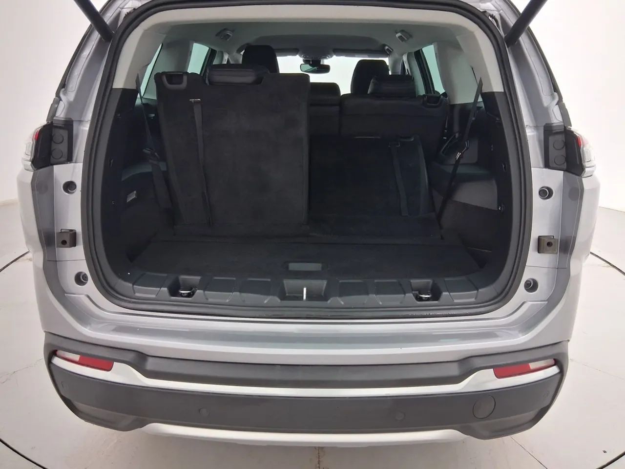 Jeep Commander Limited T270 1.3 TB Flex Aut., foto 9 de 18