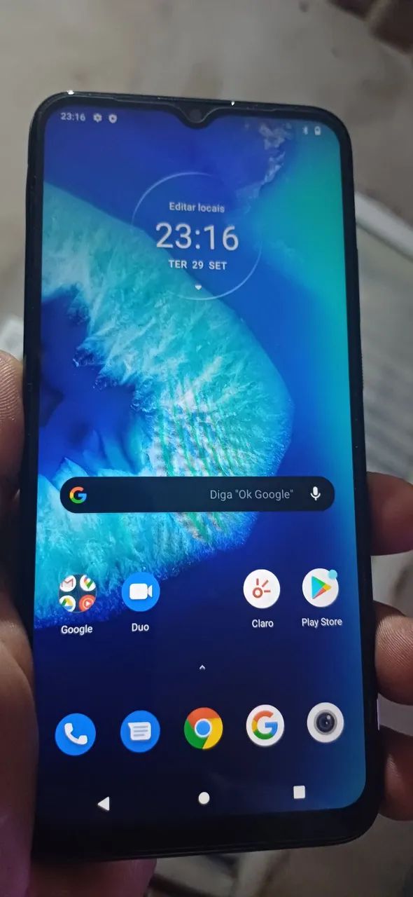 Moto g8 pawer sem detalhes. 