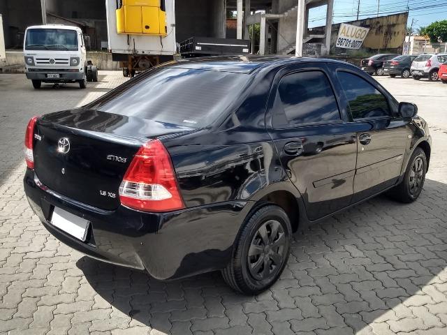 Toyota Etios 2013 - Foto 2
