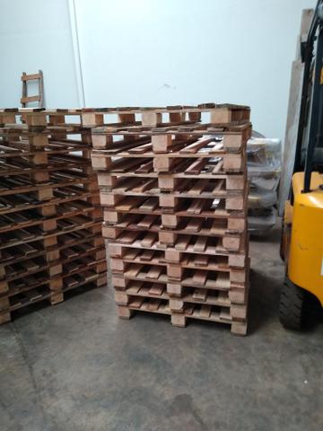 Pallets de madeira PBR