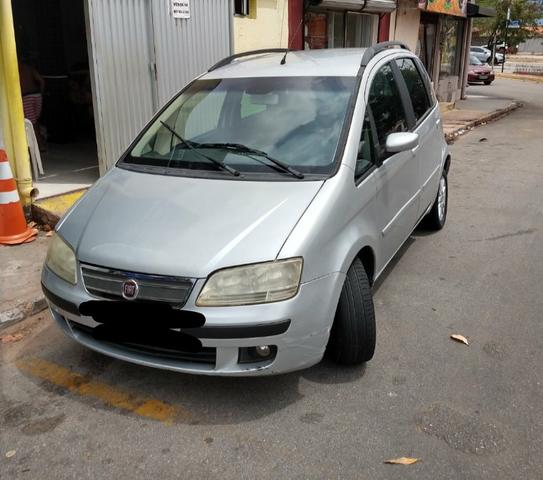 Fiat Idea 2010 - Foto 2