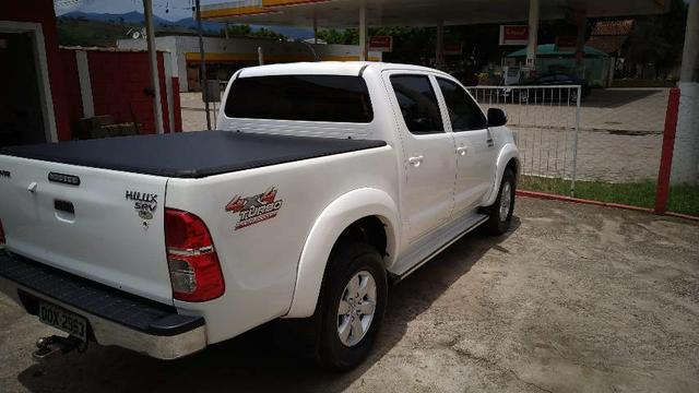 HILUX 3.O SRV CD TDI AUT. 2013 - Foto 4