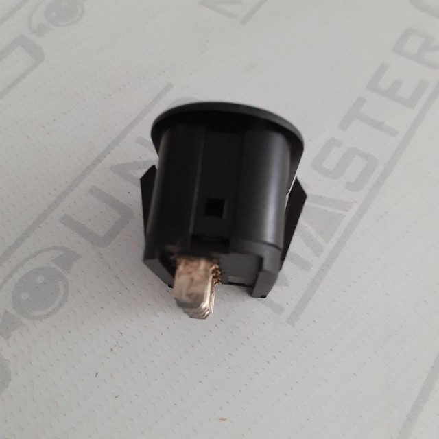 Botão  simples do vidro elétrico. Para: Corsa antigo. Novo. - Foto 4