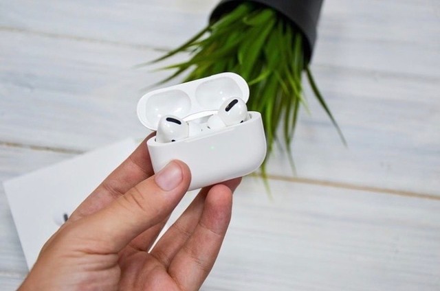 AirPods Pro | Mercado Livre 12X s/ Juros | Frete Grátis - Celulares e  telefonia - Barra Funda, São Paulo 1004473556 | OLX