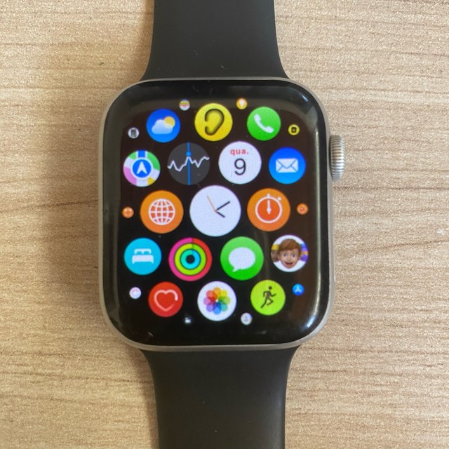 apple watch series 4 44mm olx