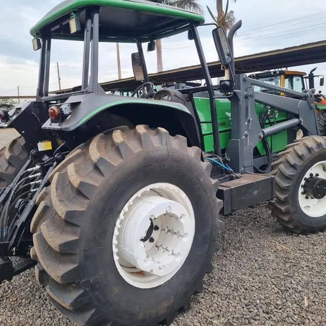 Trator VALTRA BH 140cv