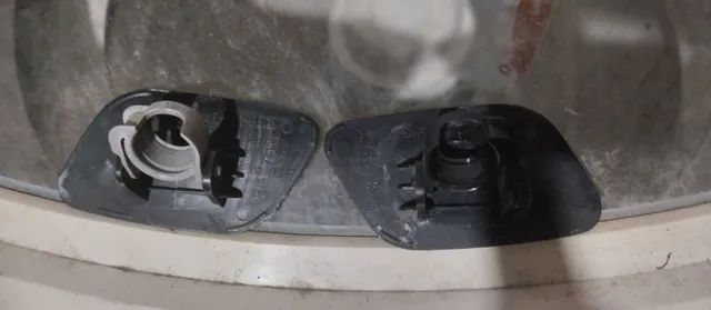 Acabamento esguicho farol Hyundai sonata  - Foto 2