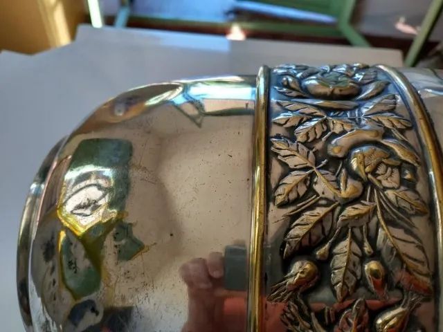 Cachepô antigo, década 30/40, espessurado a prata - Foto 6