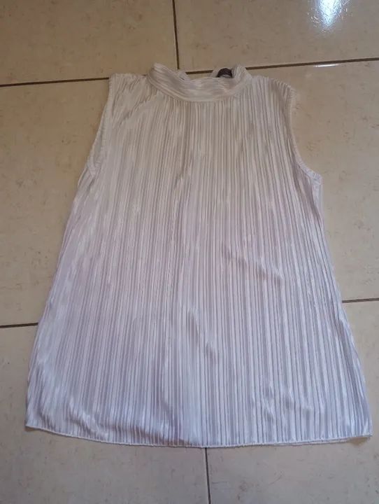 Camisa branca branca como nova