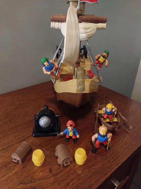Super navio pirata