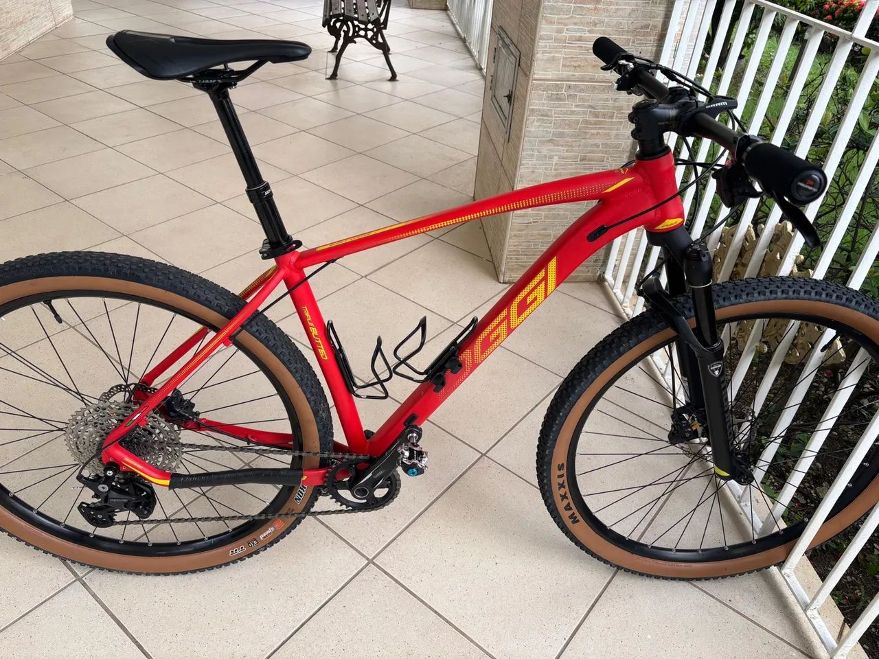 Bicicleta Oggi  7.3 Aro 29