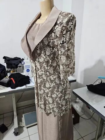 Conjunto festa  vestido longo e blusa de renda, longo veste 44 - Foto 2