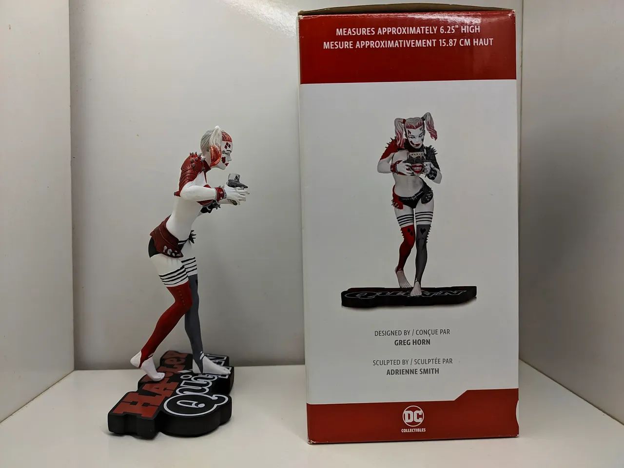Estátua DC COLLECTIBLES HARLEY QUINN RED, WHITE & BLACK GREG HORN - Foto 3
