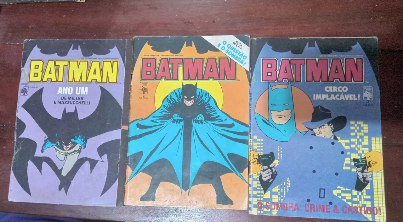Três Hqs do Batman formatinho Abril, volumes 1, 2, 3 ano um