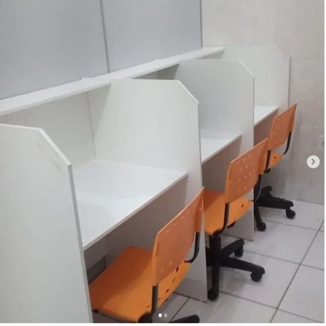 Baias para call center unidas com prateleiras - Foto 2