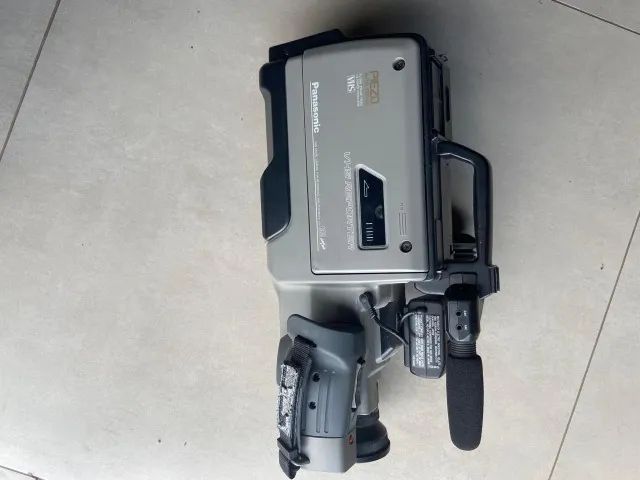 Filmadora Panasonica Piezo Auto Focus VHS Bateria  - Foto 3