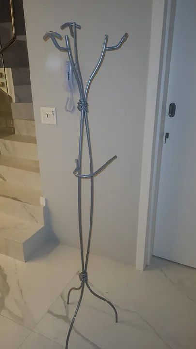Cabideiro de chão de aço inoxidável  - Foto 3