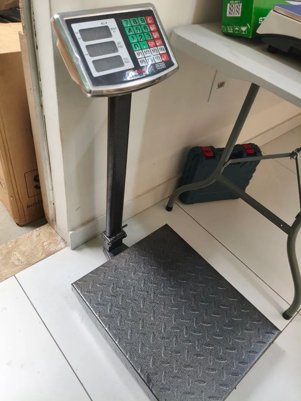 Balança comercial até 300kg plataforma 50x 40 cm - Foto 2
