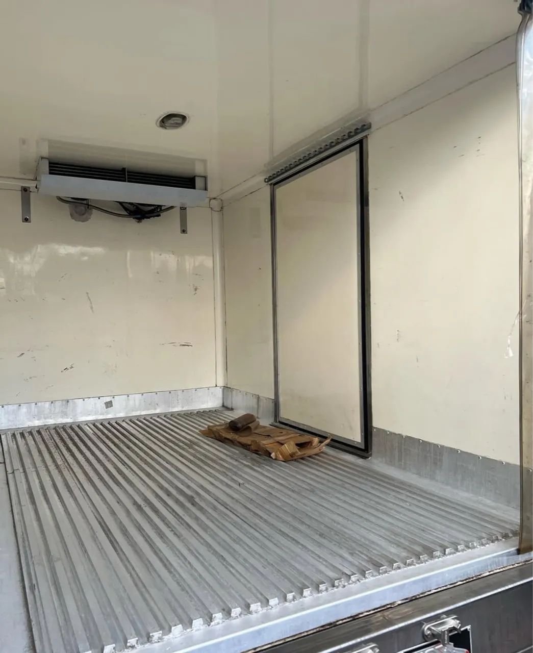 HR Baú Refrigerada 2014 - Foto 5