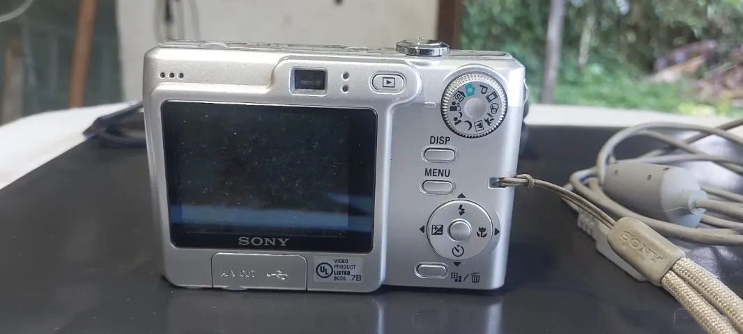 Sony Cyber Shot 7.2 Mega Pixels