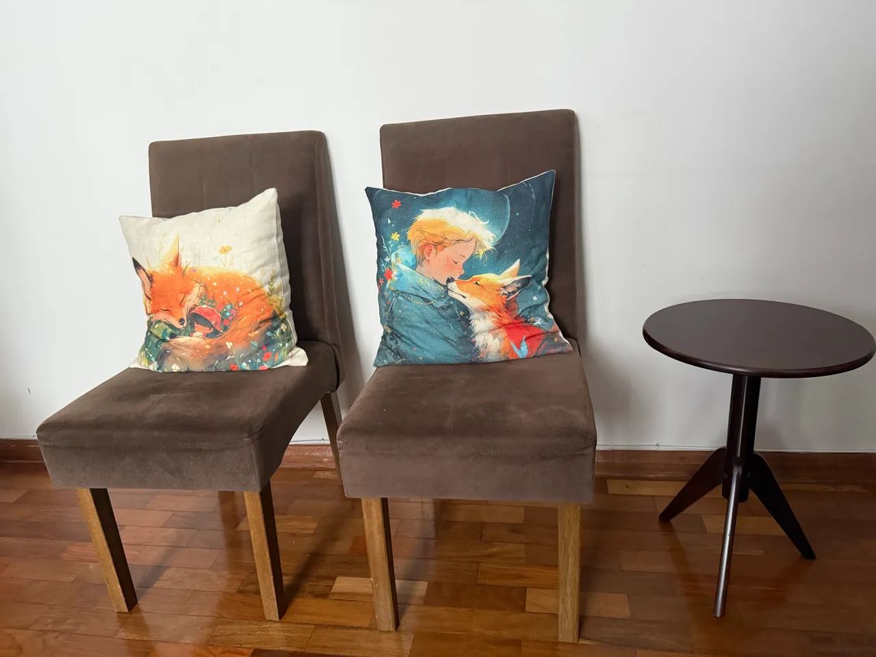 Mesa de vidro com 4 cadeiras  - Foto 3