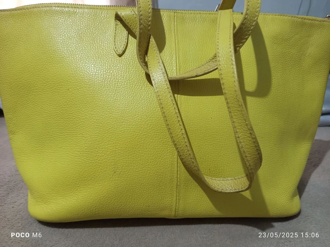 Bolsa Schutz Amarela Original - Foto 2