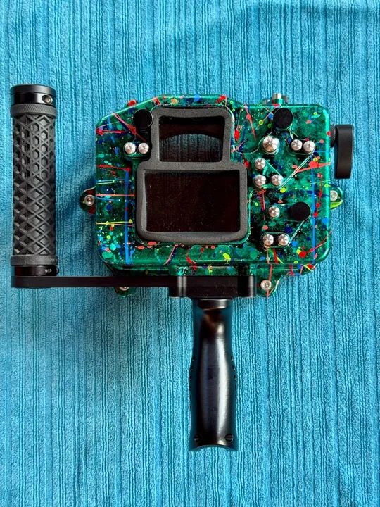 Carcaça Subaquática Salty Surf Housings Para Canon R5 - Foto 5