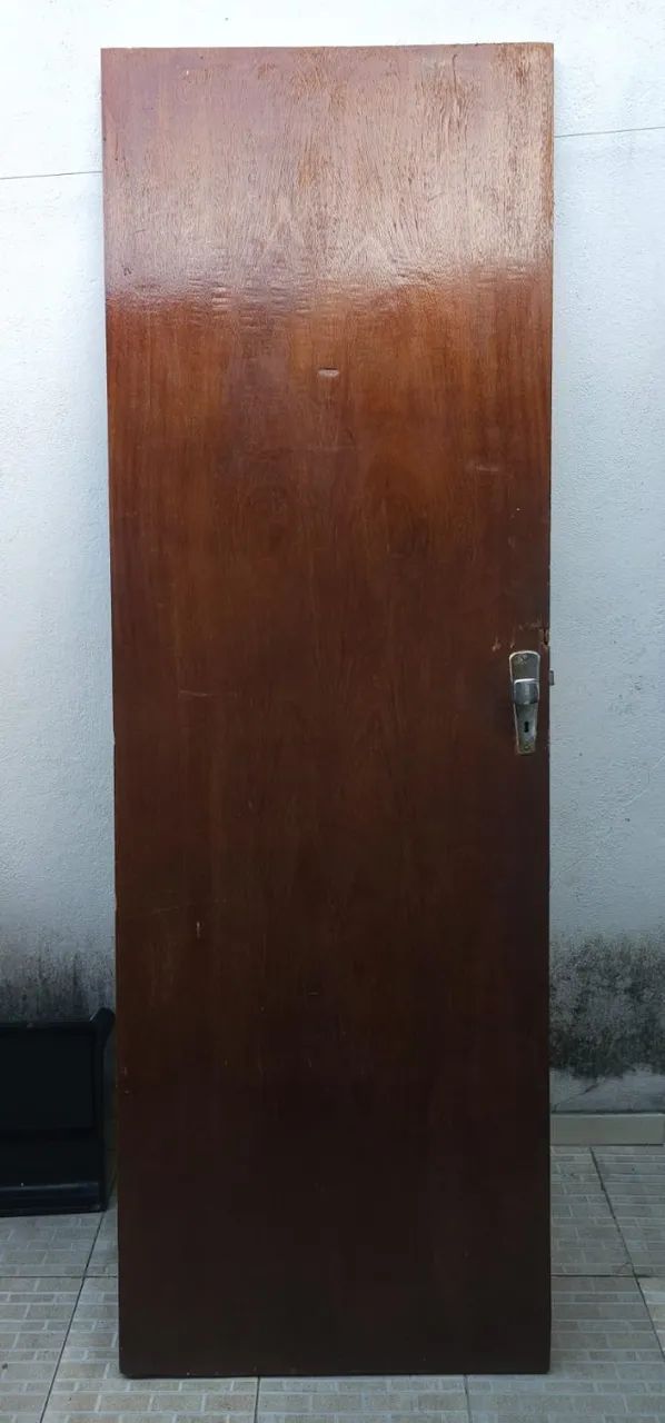 Porta com fechadura 0,70x2,10 (usada) - Foto 2