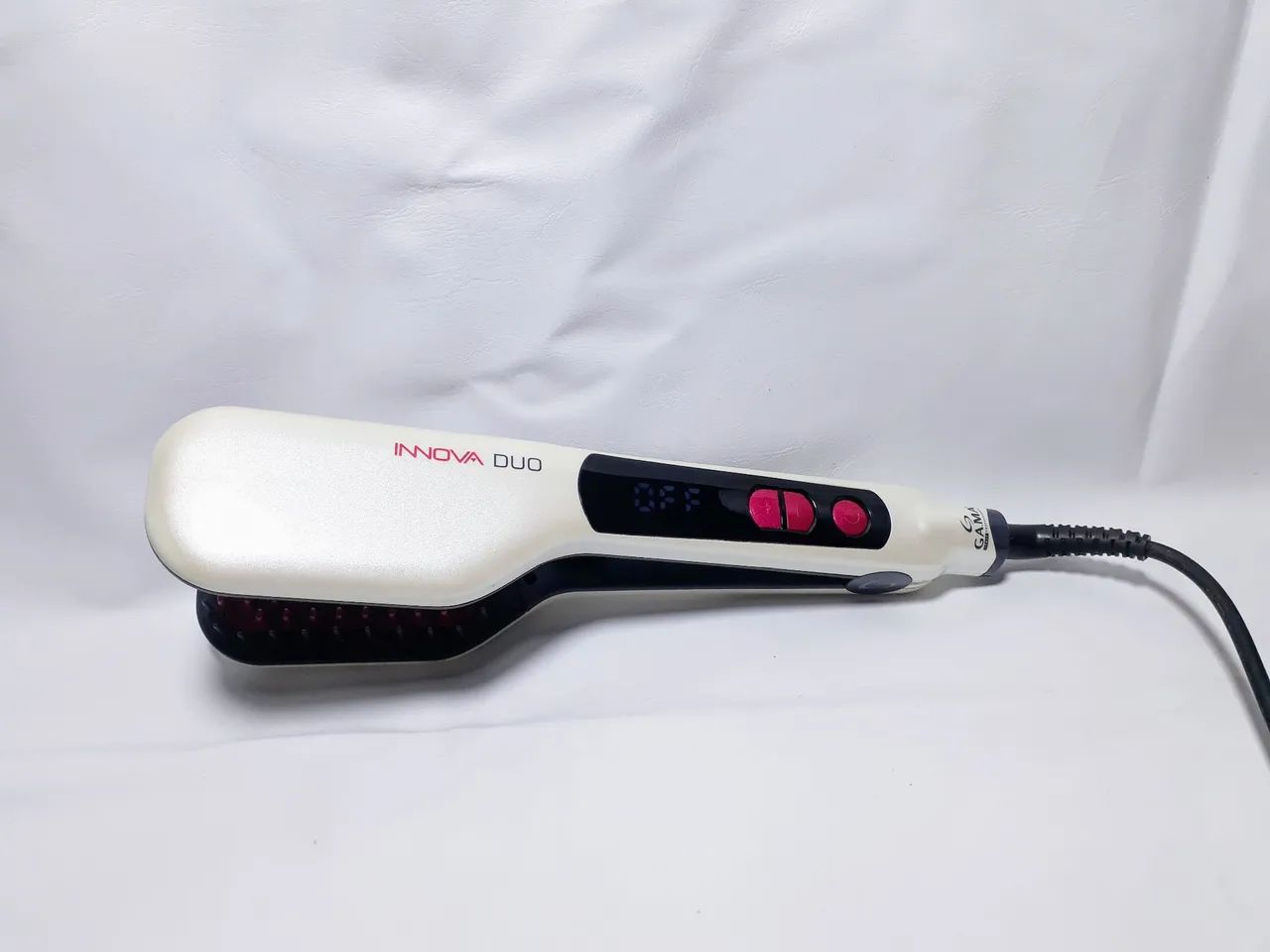 Prancha com esvova Gama Innova Duo