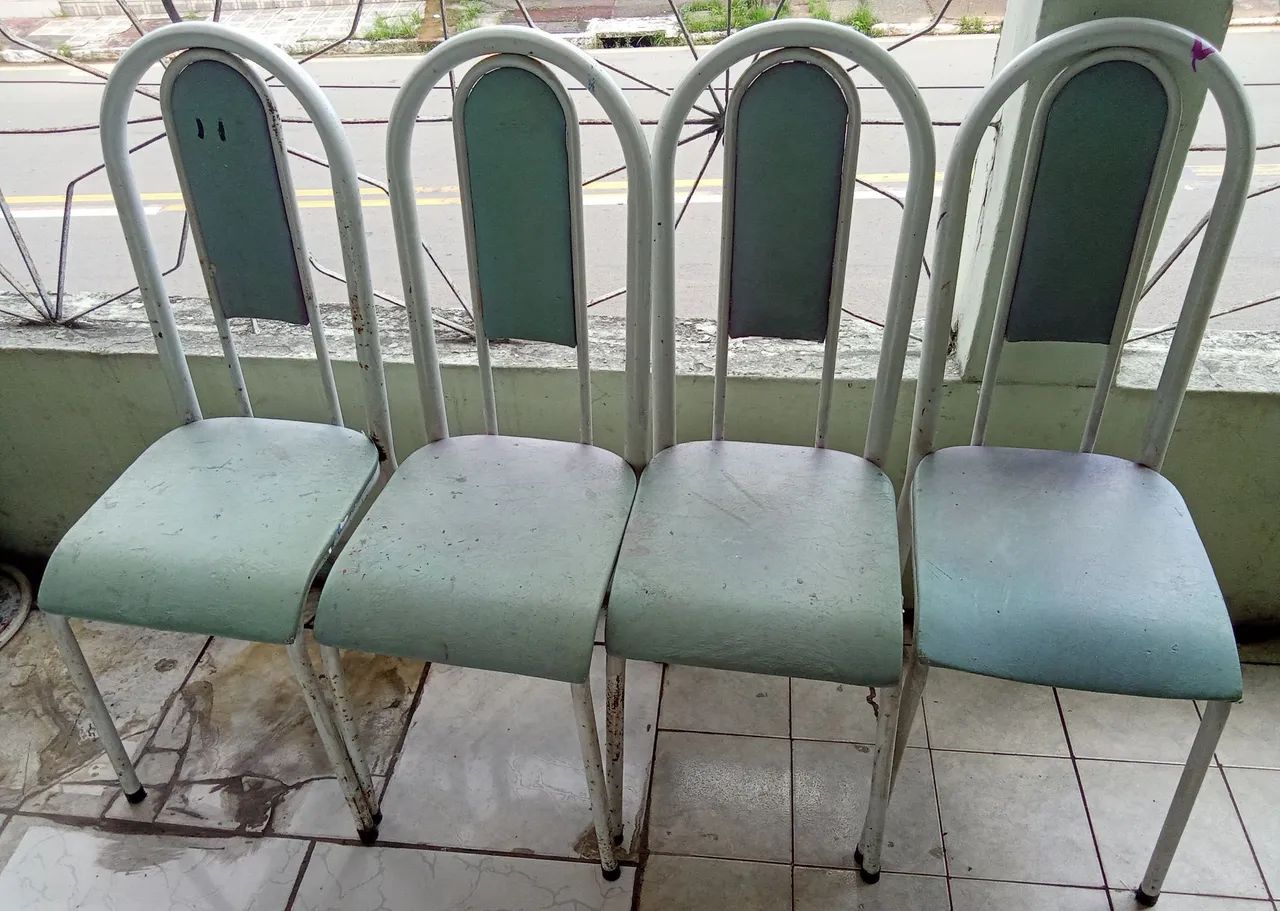 Conjunto de 4 cadeiras para reformar  - Foto 2