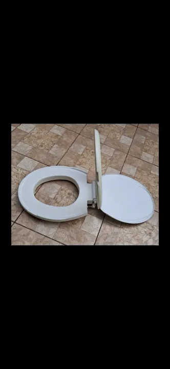 Acento elevado pra sanitário