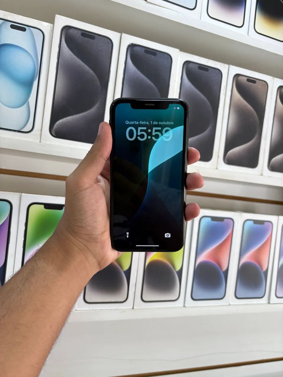 IPHONE XR 64 GB PRETO  - Foto 2