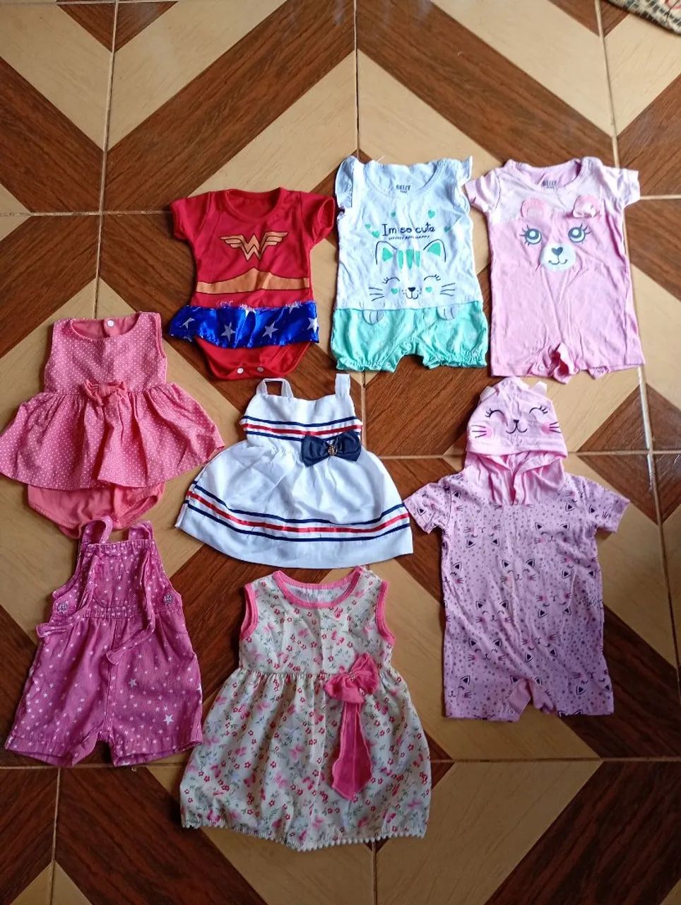 Roupinha pra bebê menina 