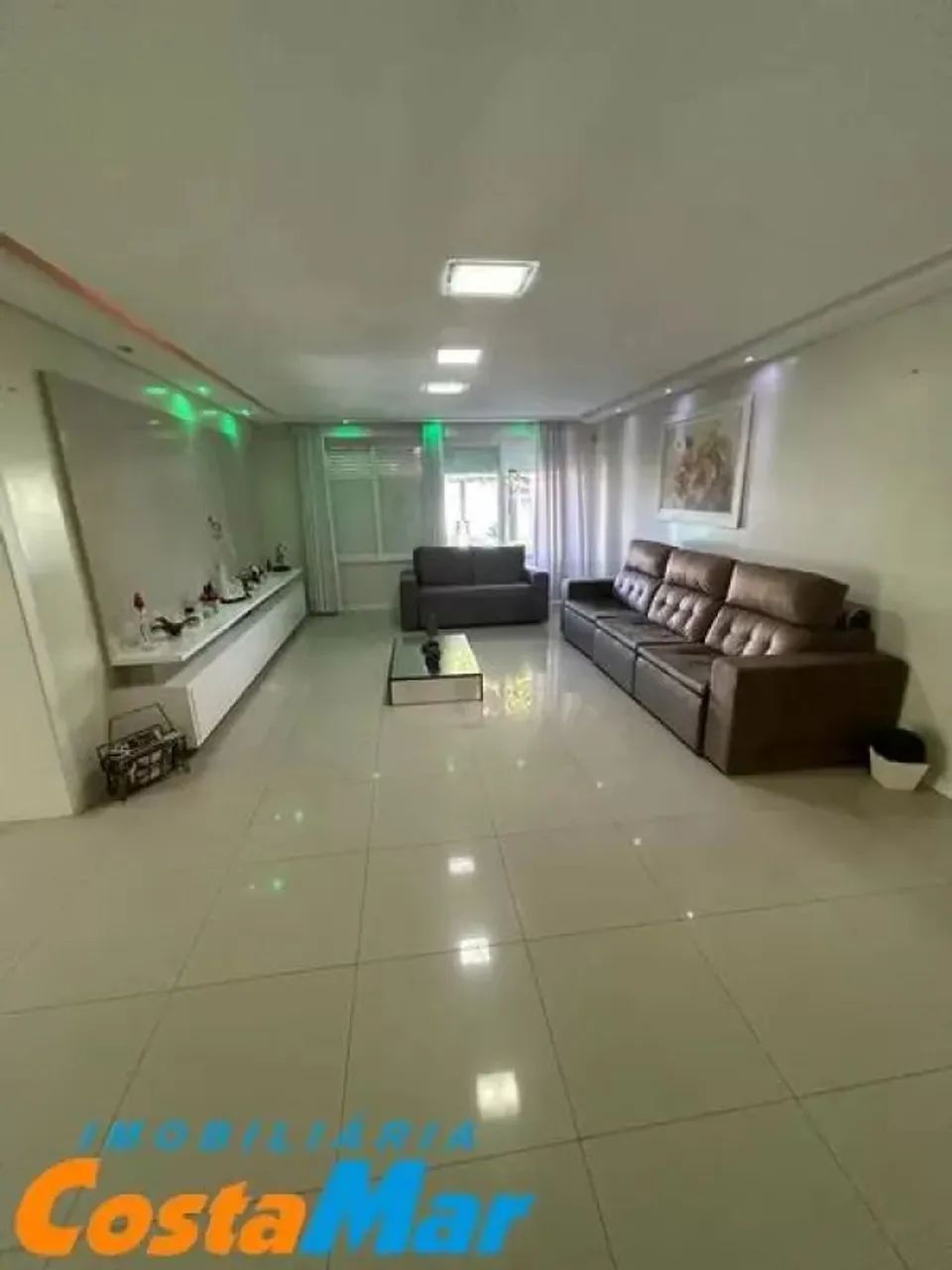 Casa com 4 dormitórios - Foto 4