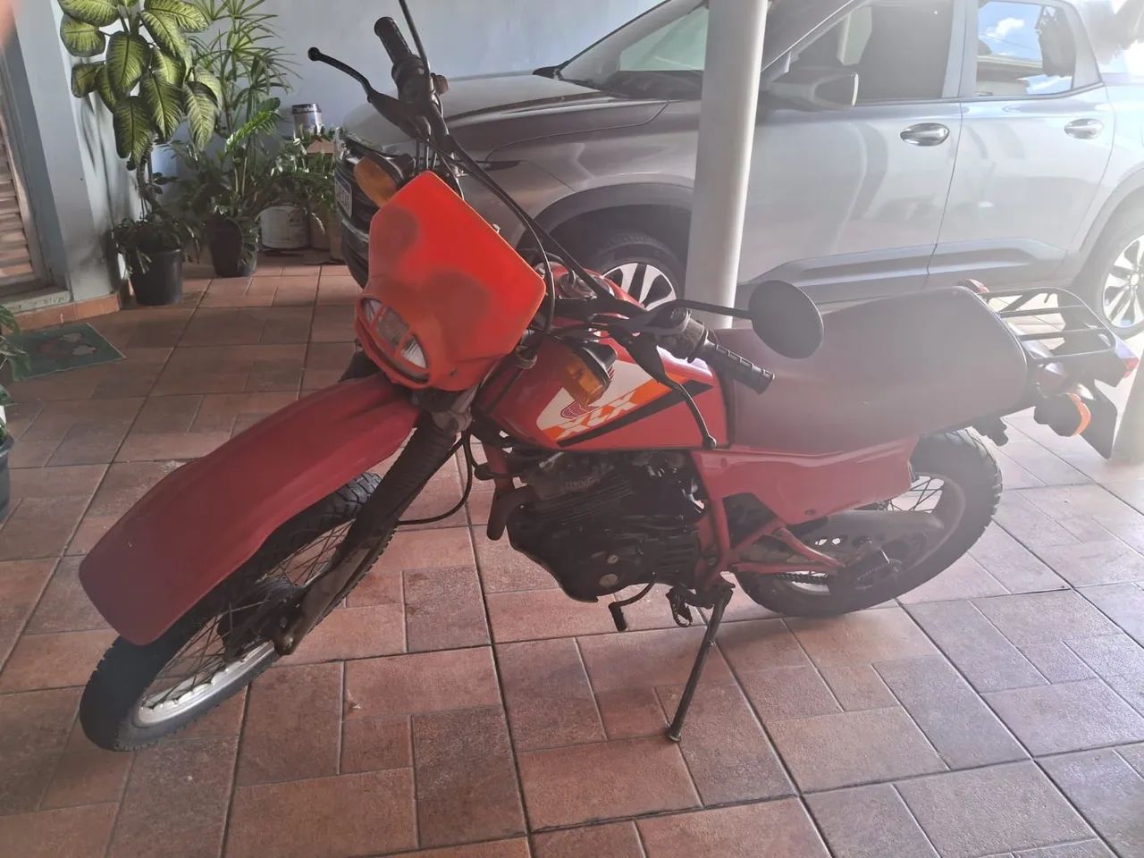 Vende uma moto XLX 250 - Foto 4