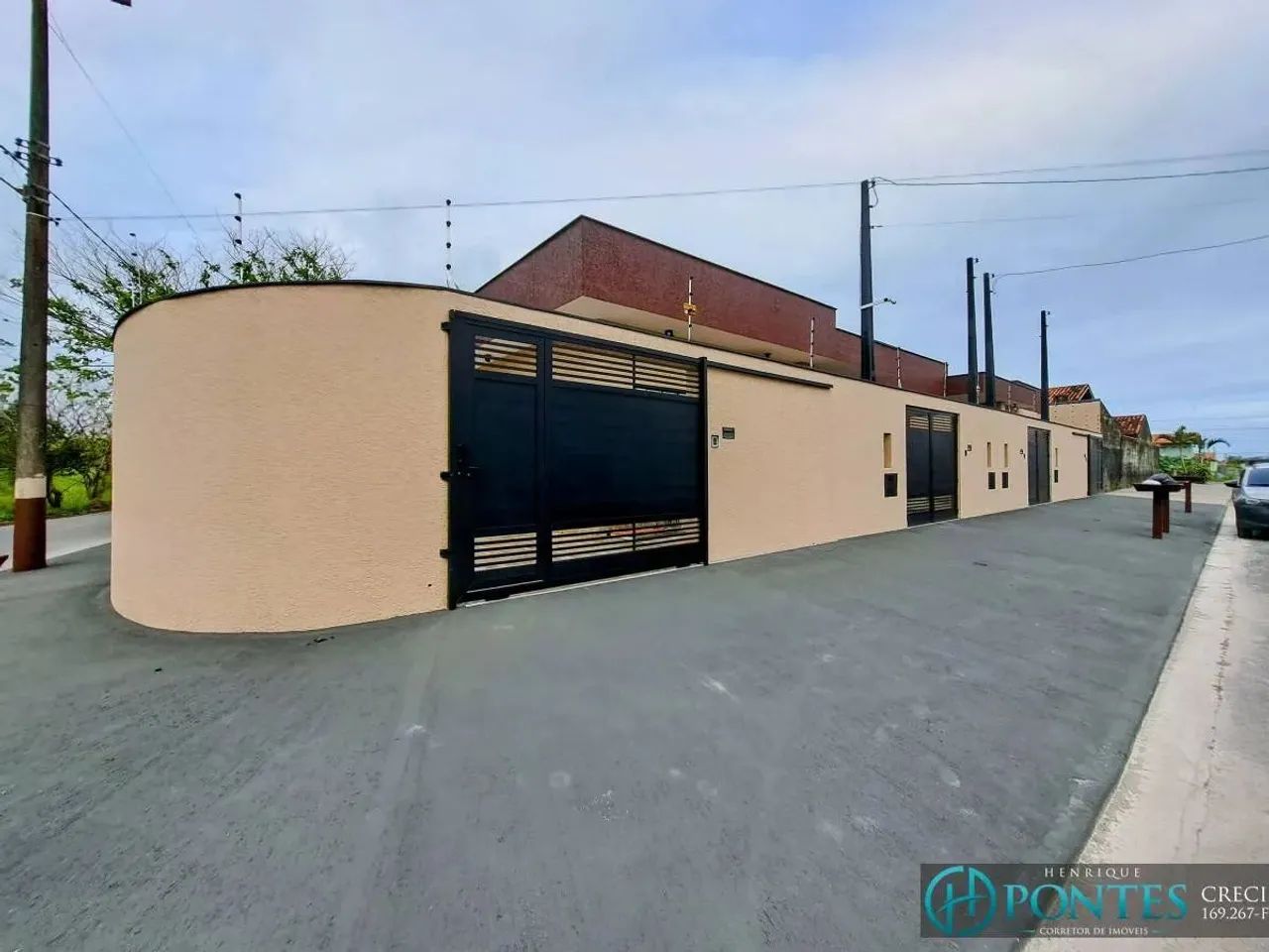 Casa Térrea Mobiliada com 2 Dormitórios para Aluguel e Venda no São José, Lado Linha  Peru - Foto 2