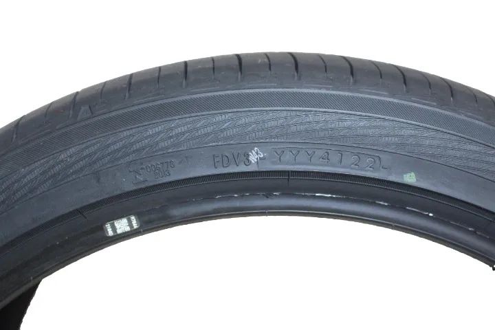 Kit 2 Pneus Yokohama 275/35 R21 103Y - Advan Db V552 - Foto 8
