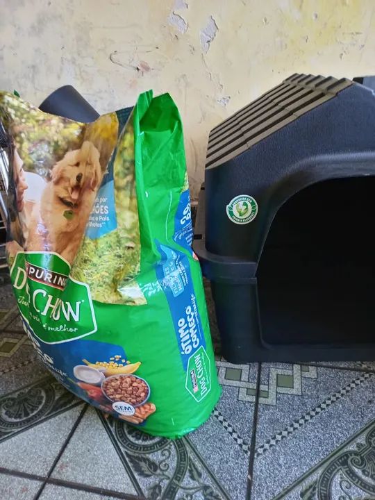 Casinha para cachorro e ração Dog Chow e Royal Canin - Foto 2